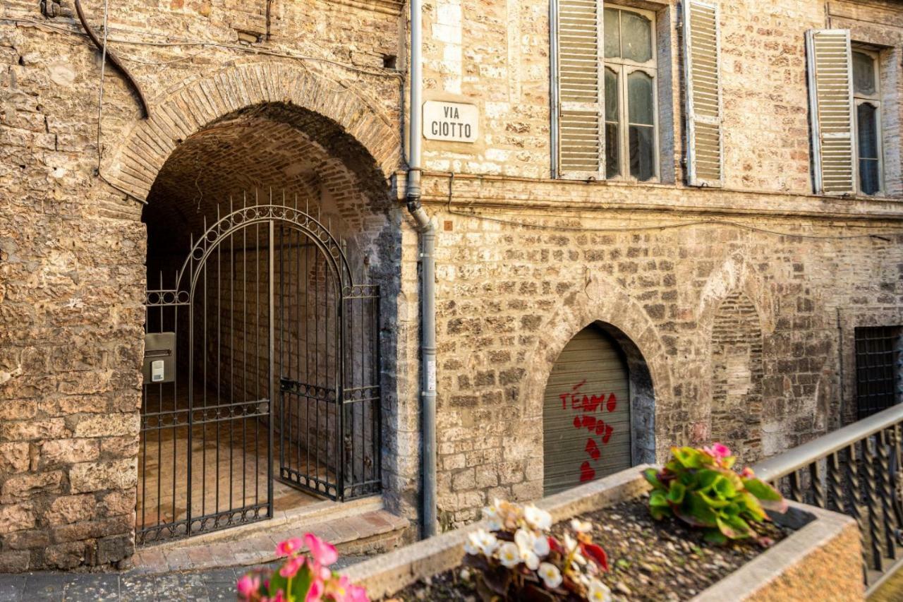 La Casa Dell'Artista Lejlighed Assisi Eksteriør billede